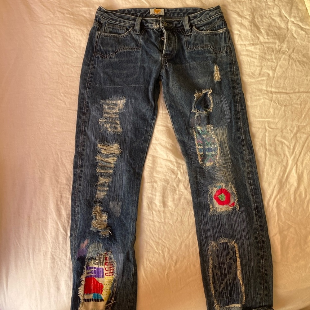 Embroidered patchwork jeans